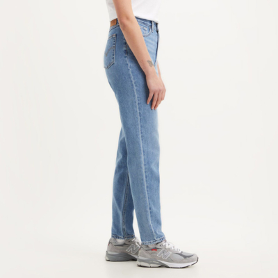 Levi’s® 80’s Mom Jeans Tapered in So Next Year (A3506-0002)

