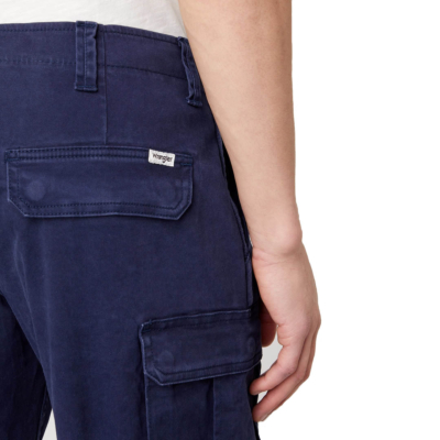 WRANGLER Casey Cargo Shorts - Lakeport Blue (back pockets)