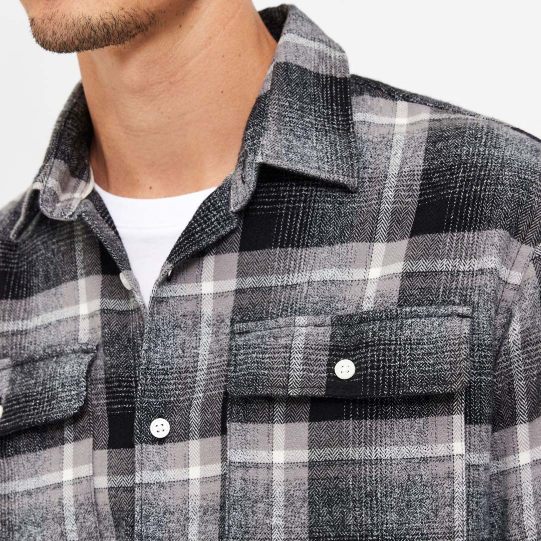 Selected Scot Checked Flannel Men Shirt in Grey (16086517)
