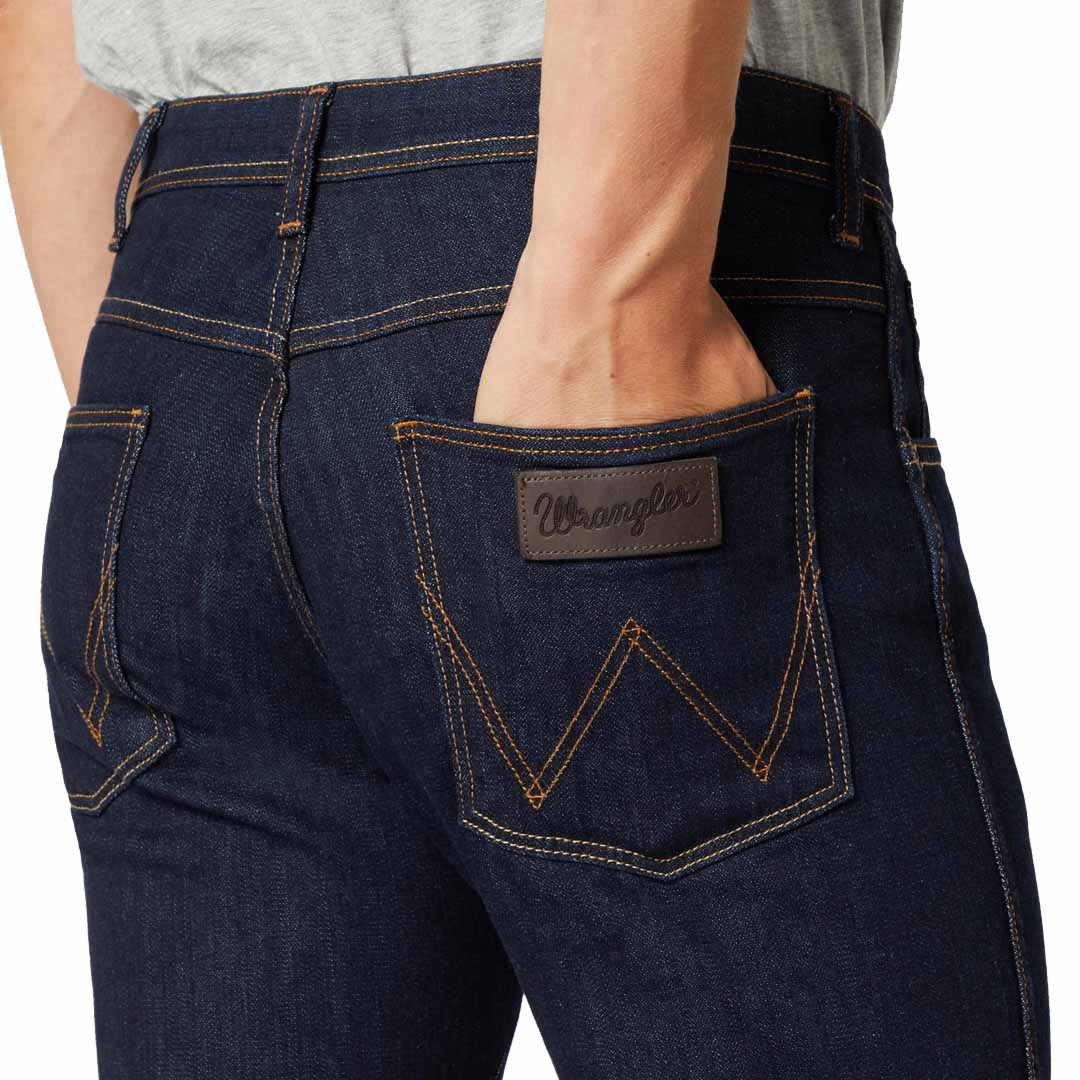 WRANGLER Arizona Jeans Regular - Rinsewash (back pocket)
